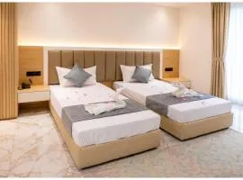 Hotel Premium Rudram Atithi Niwas Varanasi, Near Kashi Vishwanath Temple And Ganga Ghat- Fully Air conditioned & Spacious Room - Prime Location Book It Early