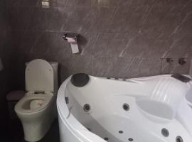 Rospa Home，盧邦巴希的飯店