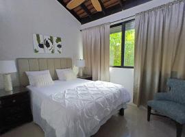 Marine Gardens Hideaway Ocho Rios, hotel din Ocho Rios