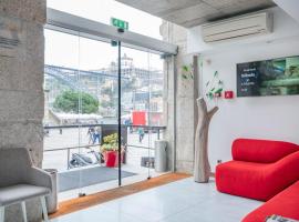 Oca Ribeira do Porto Hotel, hotel in Porto