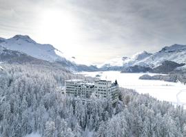 Hotel Waldhaus Sils, hotel en Sils-Maria