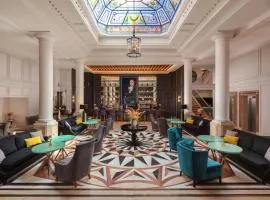 Eugenia de Montijo, Autograph Collection