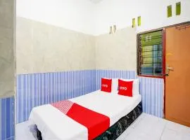 OYO Life 93061 Kost Vicky Syariah