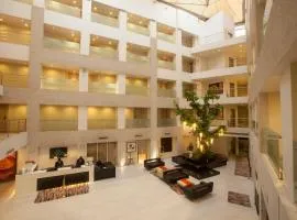 Avalon Courtyard Residence Suites