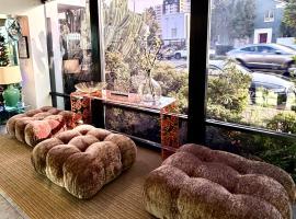 パーク プラザ ロッジ、ロサンゼルスのホテル