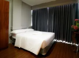 REYNAS THE HAVEN and GARDENS