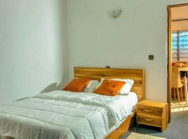 Superbe Appartement à Cotonou Dekoungbe, hotel a Cotonou
