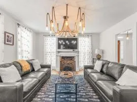 Historic Home, Walk to Seaport and Downtown