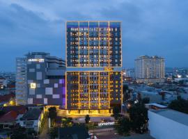 Somerset Queen City Semarang, hotel u gradu 'Semarang'