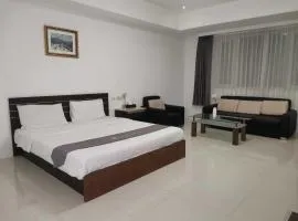 Townhouse Oak Vera Hotel Near Clark International Airport