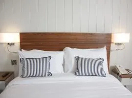 Waterfront Hotel Dungloe