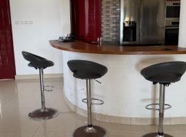 Teekay villa, hotel sa Lomé