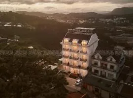 Hill Side Town Hotel