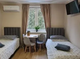 Pokoje Gościnne Karpacka 17 prywatne łazienki parking