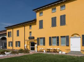 Hotel Photo: Hotel Forlanini 52