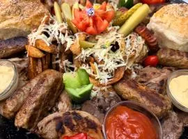 Pensiunea Casa Verde&Restaurant by Genco