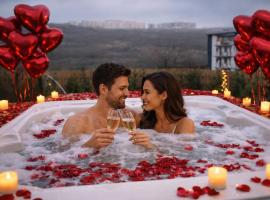 Caseddu SPA Chalet, hotel v destinaci Tătăruşi