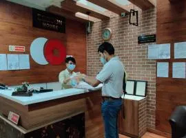 Super Capital O Esscon House Near Payal Cinema