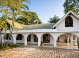 Toiwo Residence 4BR Home in Ilboru, Arusha, хотел в Аруша