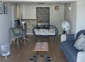 Viesnīca Maison créole T4 avec parking - Sainte Clotilde pilsētā Sendenī