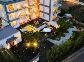 The Windyard Kazan Onsen Hotel-Private Hot Spring at South Gate of Dali Ancient Town,close to The Chongsheng Temple