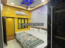 Shree Balaji home stay Ayodhya parking and kitchen available ram mandir 3km