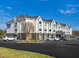 Days Inn & Suites by Wyndham Brandon Amphitheater, viešbutis mieste Brandonas