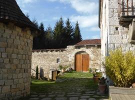 Fotos de Hotel: La Fortance Paradis Naturel - Proche de la ville