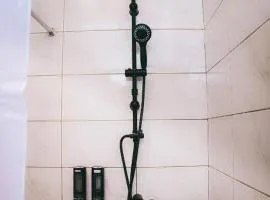 Stone Hotel and Apartment