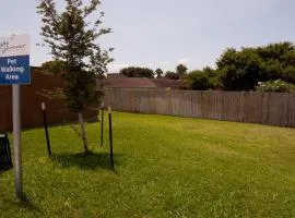 Candlewood Victoria by IHG