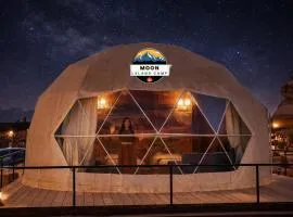 Moon lsland camp