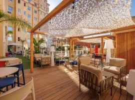 إيبيس نيس سنتر غار