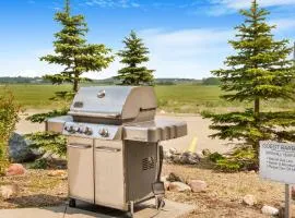 Elk Island Studios - Lamont