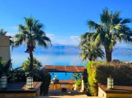 O Beach Hotel & Resort