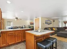 Gorgeous Nautical Lake House Chain O' Lakes with Hot Tub Option