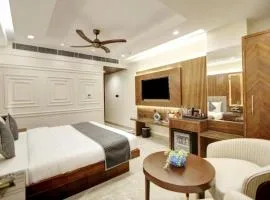 Airport Hotel De Rosewood Inn -Near Delhi Airport-Free Airport Drop