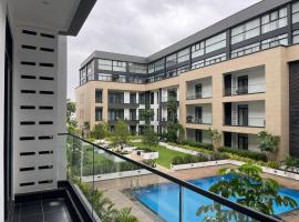 ELA at Embassy Gardens, hotel u gradu Akra