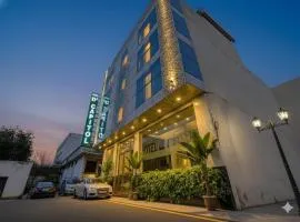 Hotel D'Capitol - Delhi Airport