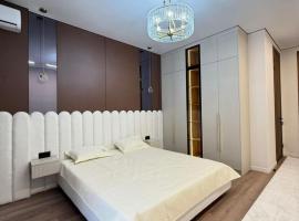 modern, freshly renovated in the very center of the city, hotel em Almaty