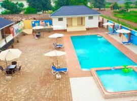 Hometown Luxury Resort Ltd, hotel 