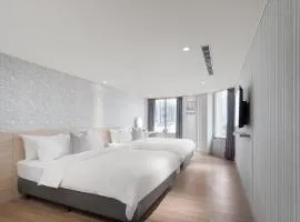 Elence Hotel