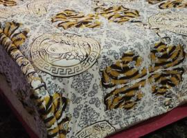 Kings degree lounge and bar, хотел в Ikorodu