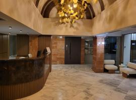 Golden Star City Resort, отель в городе Перея