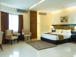 The Avenue Hotel & Suites