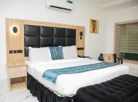 Golden Tulip Hotel