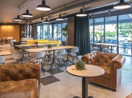 Viesnīca ibis Styles Bâle-Mulhouse Aéroport pilsētā Blotzheim