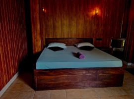 Wasana Tour Inn, hotel Nikawatawana városában