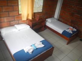 Black Beach House, Hotel in Floreana