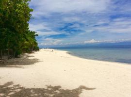 Hotel fotoğraf: Ravenala Beach Bungalows