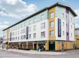 Travelodge Farnborough Central